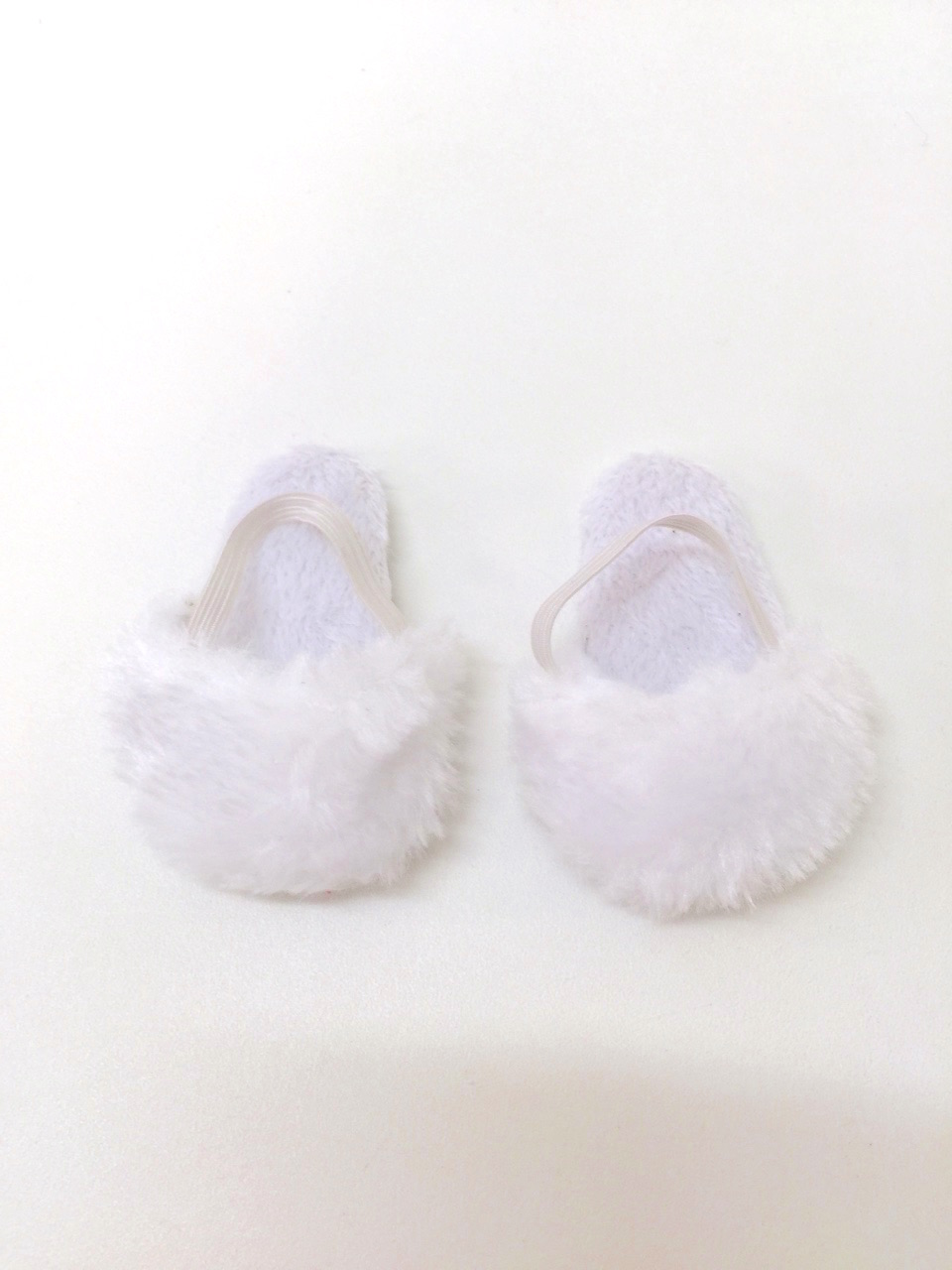 White Fuzzy Slippers BCS93 - American Fashion World